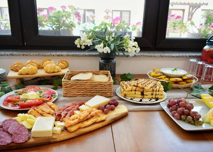 בית הארחה Pensiunea Pera